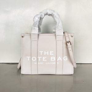 Vertical Zipper Tote Bag